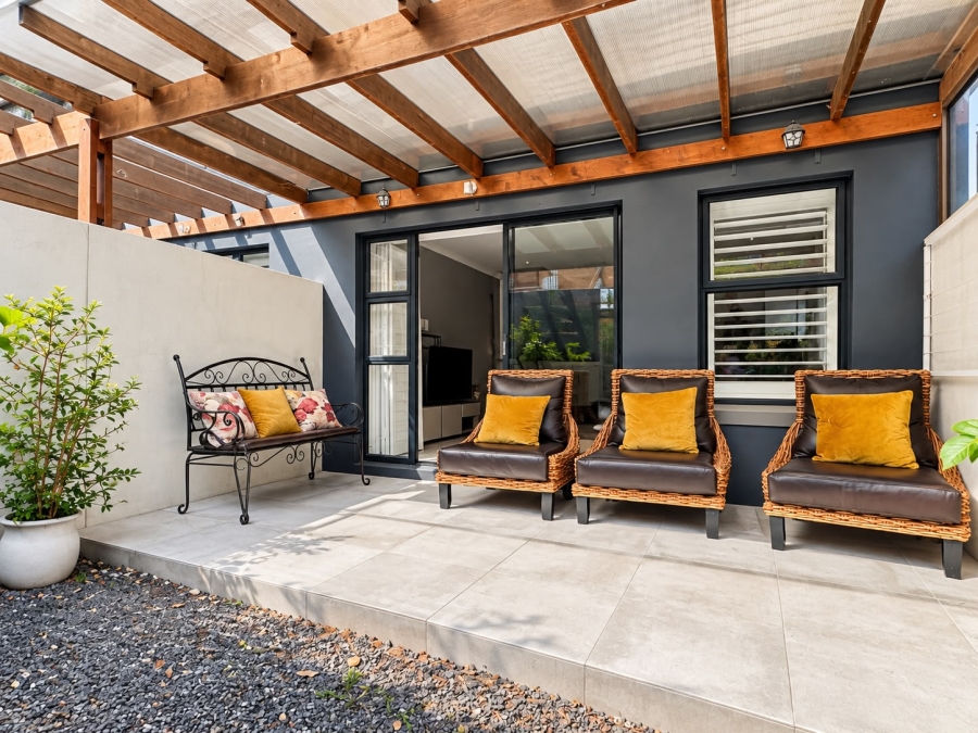 2 Bedroom Property for Sale in Kenilworth Western Cape